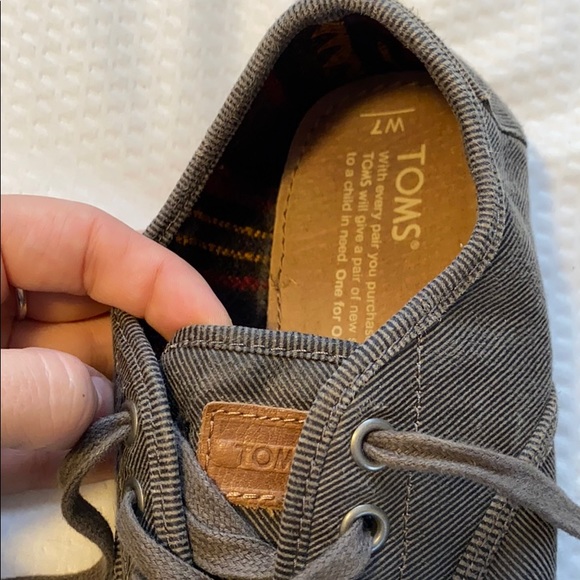 Grey Corduroy Toms Sneakers and Tribal Pattern - Picture 4 of 5